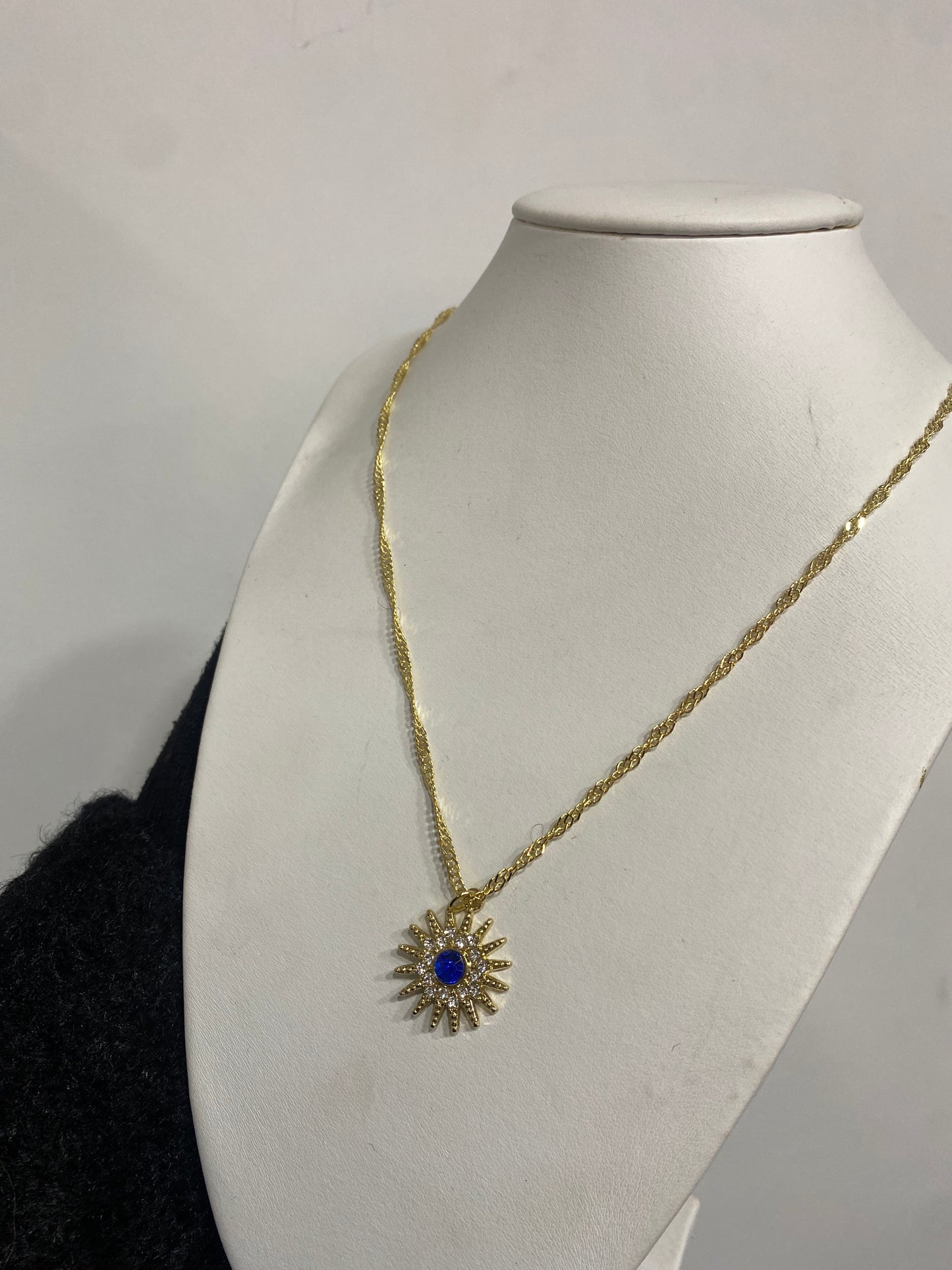 collar estrella brillo azul