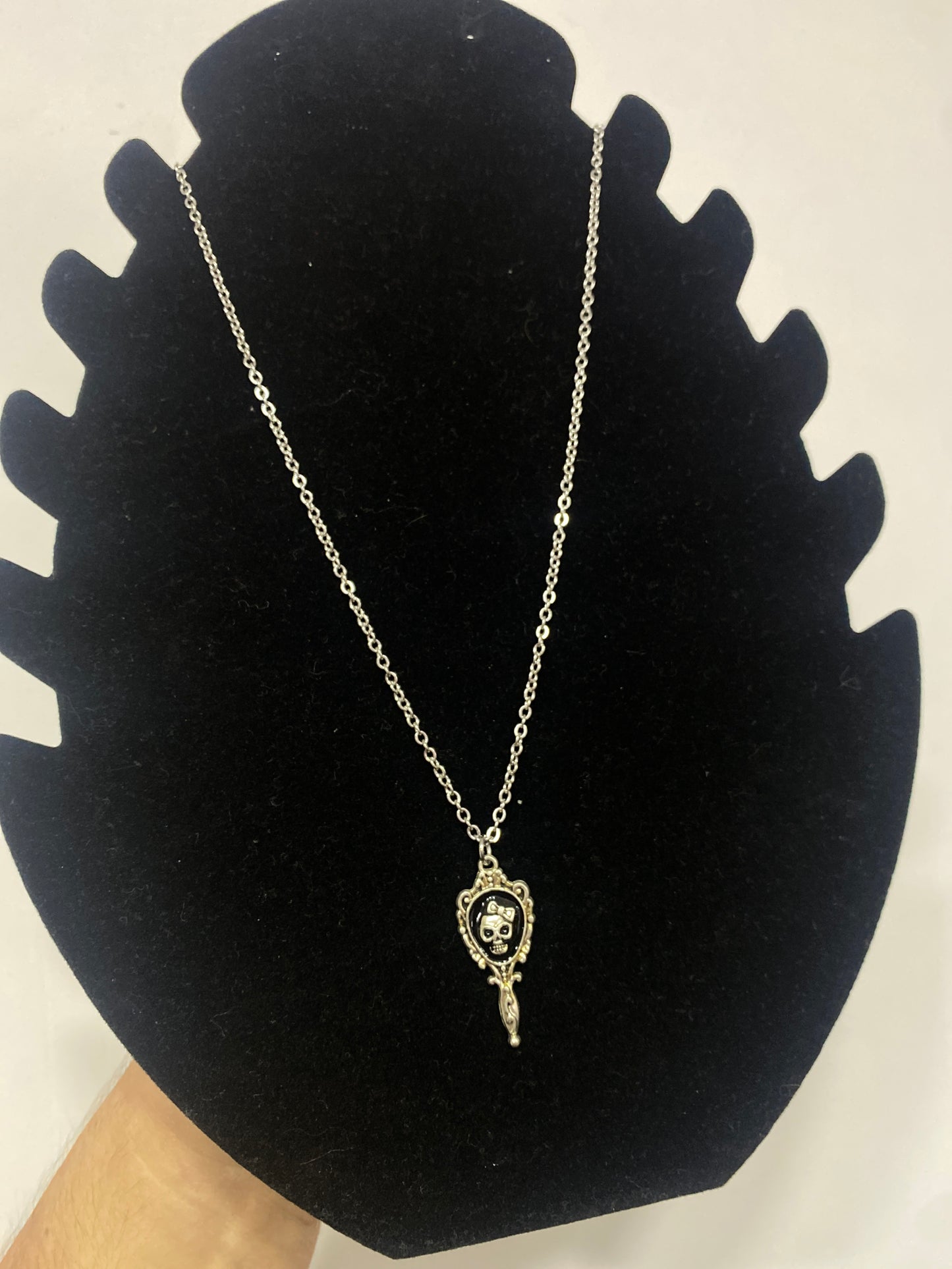COLLAR ESPEJO NEGRO