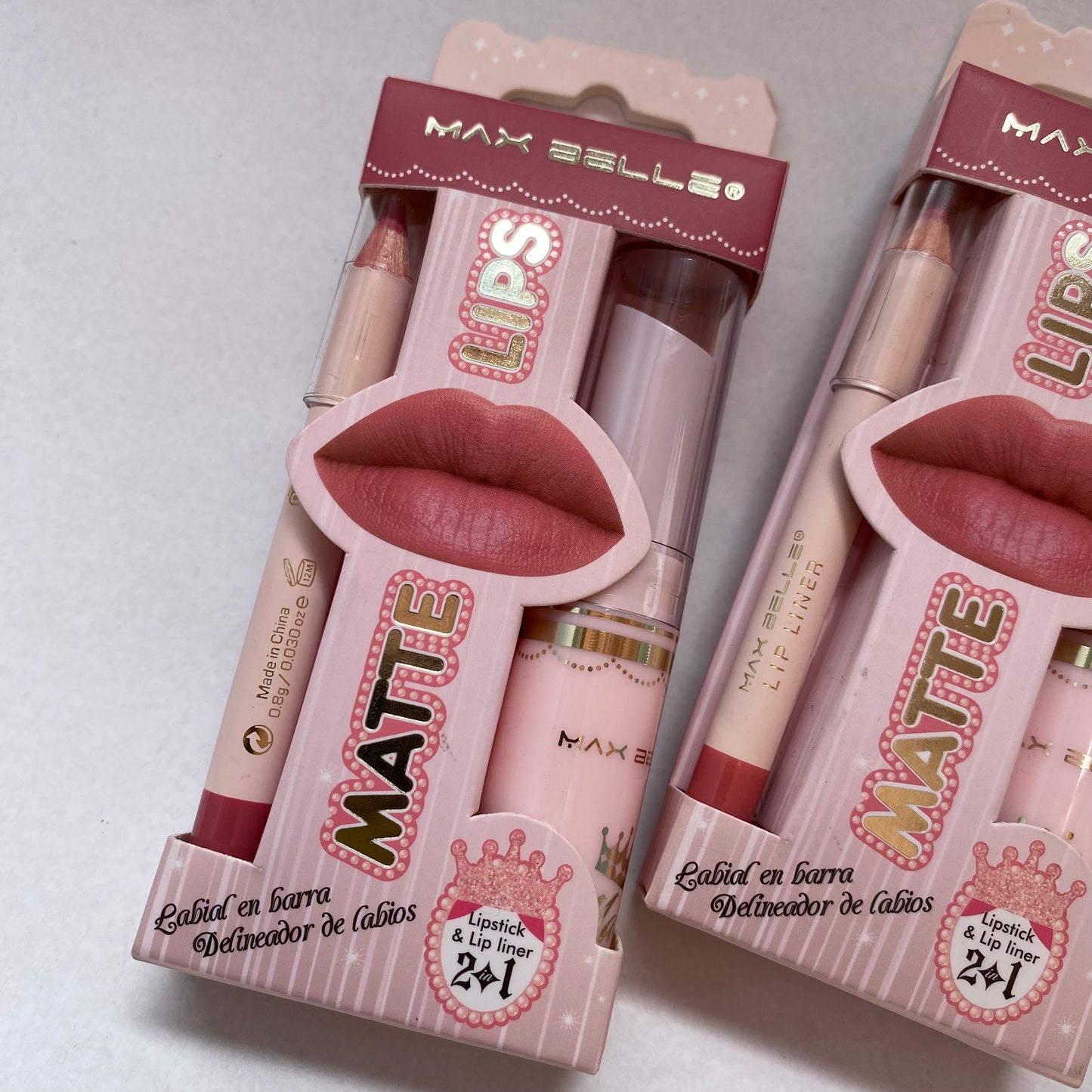 Labial 2 en1 en barra