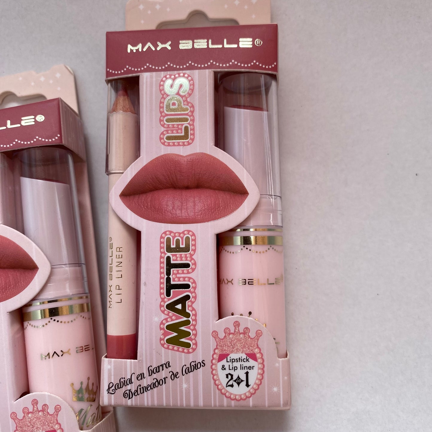 Labial 2 en1 en barra