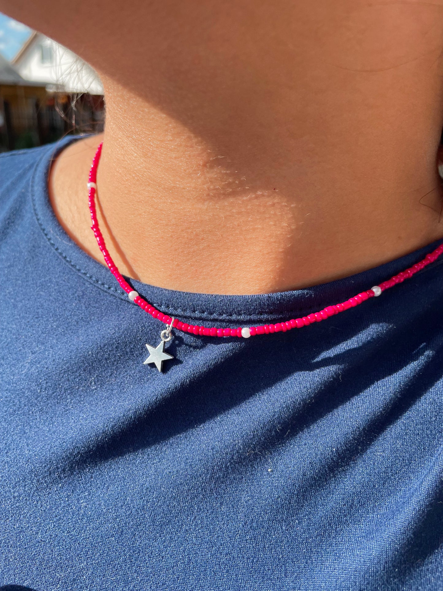 Collar de mostacillas multicolores
