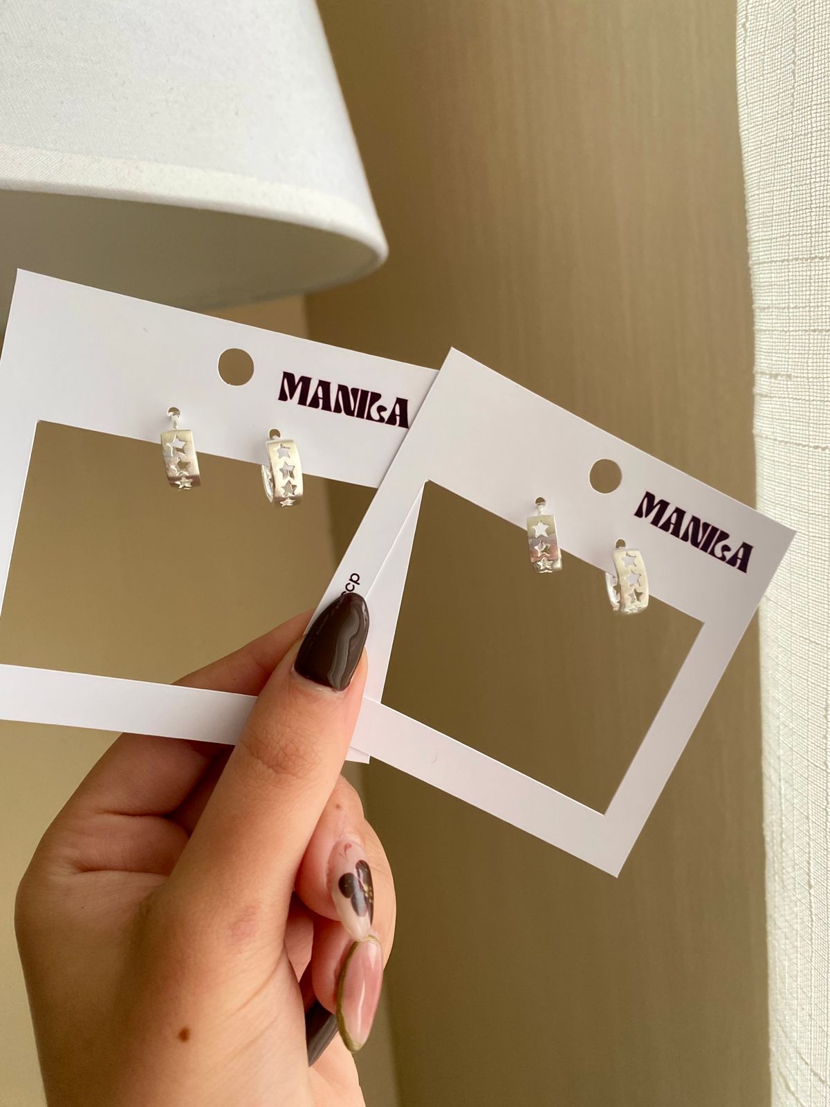 Aros Estrellas Caladas – Enchapado en Plata (13 mm)