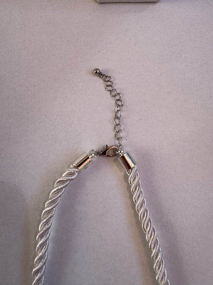 Collar cordón 4