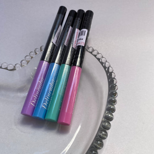 Delineador líquido pastel