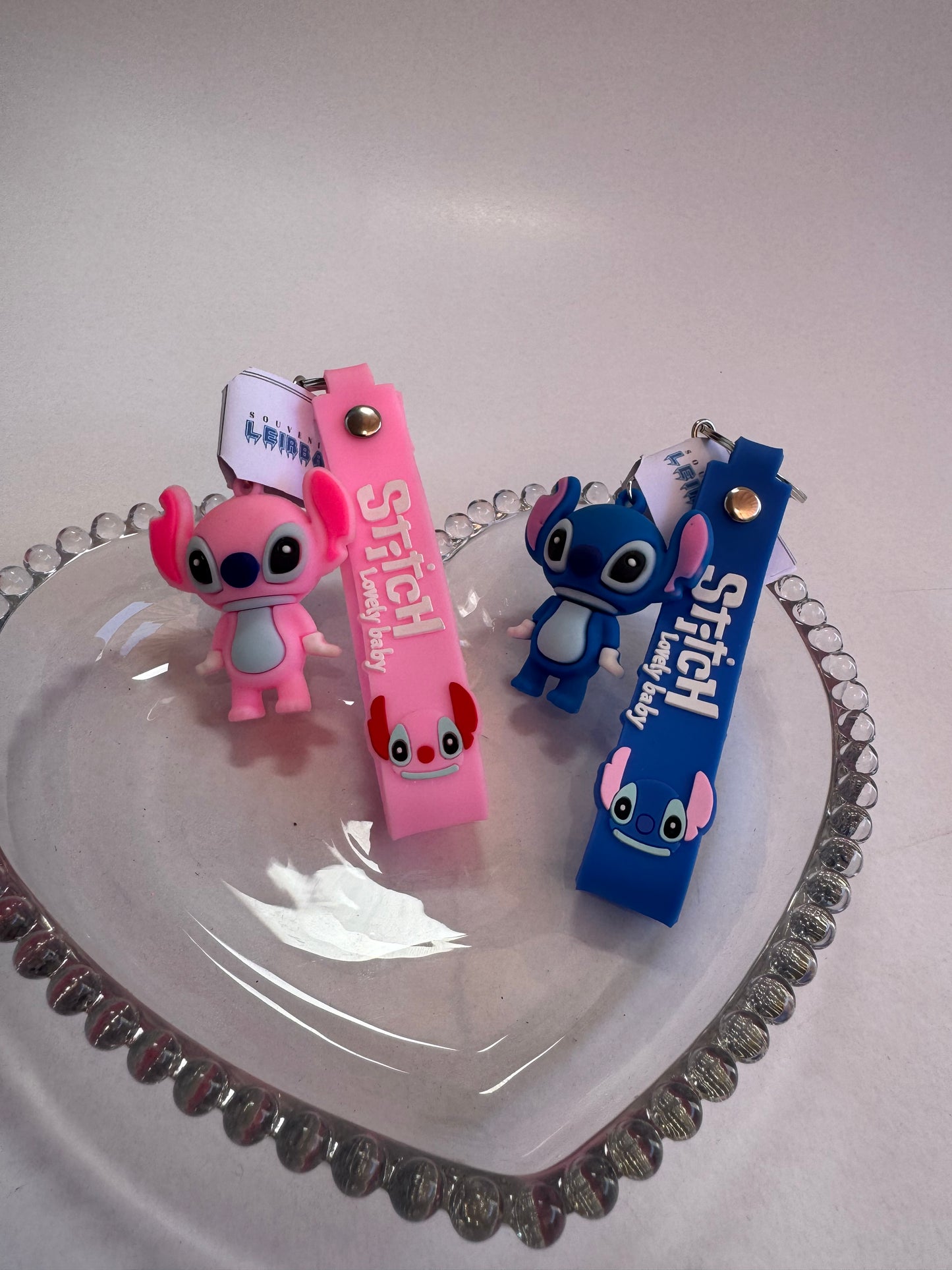 Llavero stitch y Angela