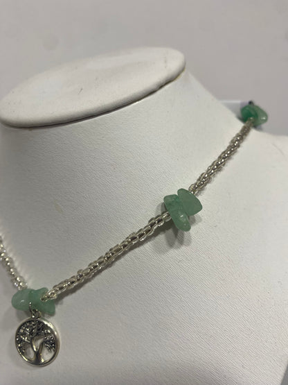 COLLAR PIEDRAS NATURALES Y DIJE